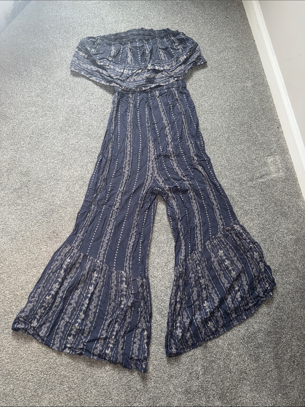 Sleeveless Navy Printed Wide-Leg Jumpsuit